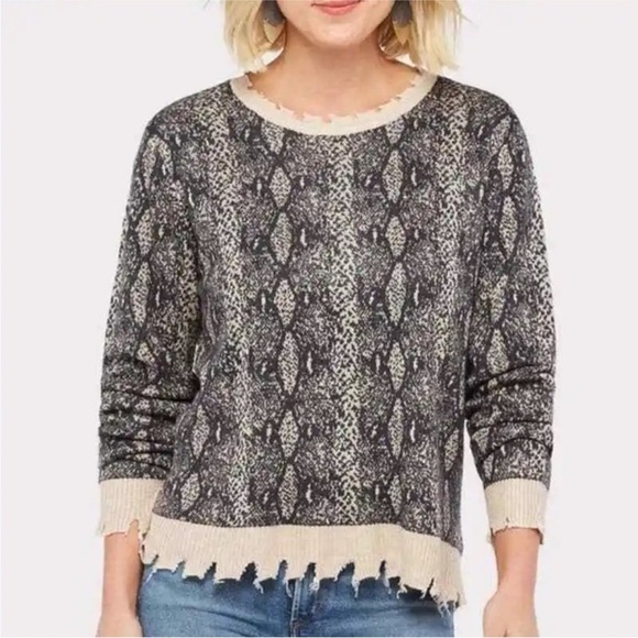Fate Sweaters - FATE Sweater Distressed Snake Print Large